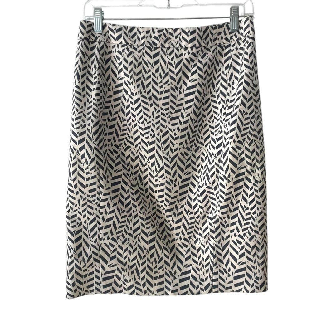 LOFT Slate Blue and White Cream Patterned Pencil Skirt | Women’s Size 4